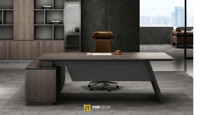 Bàn giám đốc gỗ tự nhiên – Biểu tượng sang trọng và bền bỉ cho không gian văn phòng lãnh đạo